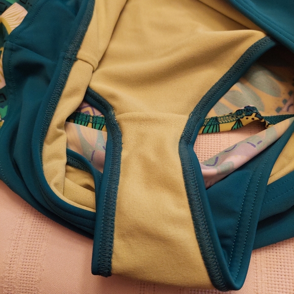 Prana swim bikini bottom skirt teal boho abstract print. Size XS - Picture 5 of 13